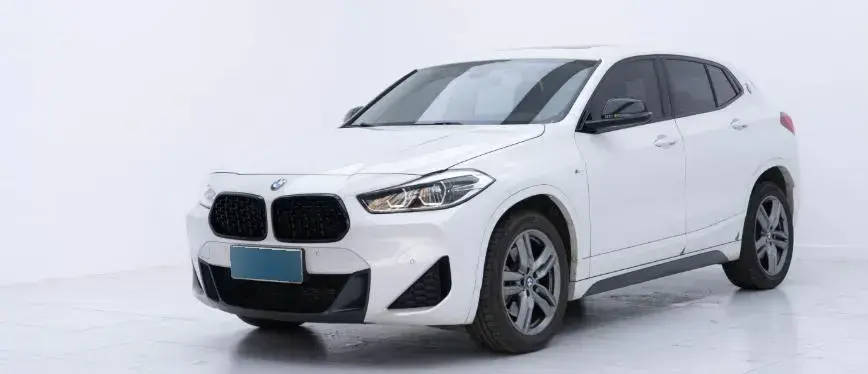 2023 BMW X2 2.0T 178HP L4 7DCT