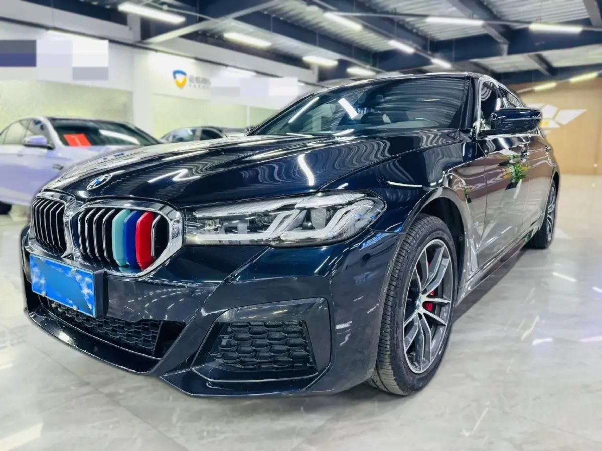 2021 BMW 5 Series 2.0T 184HP L4 8AT