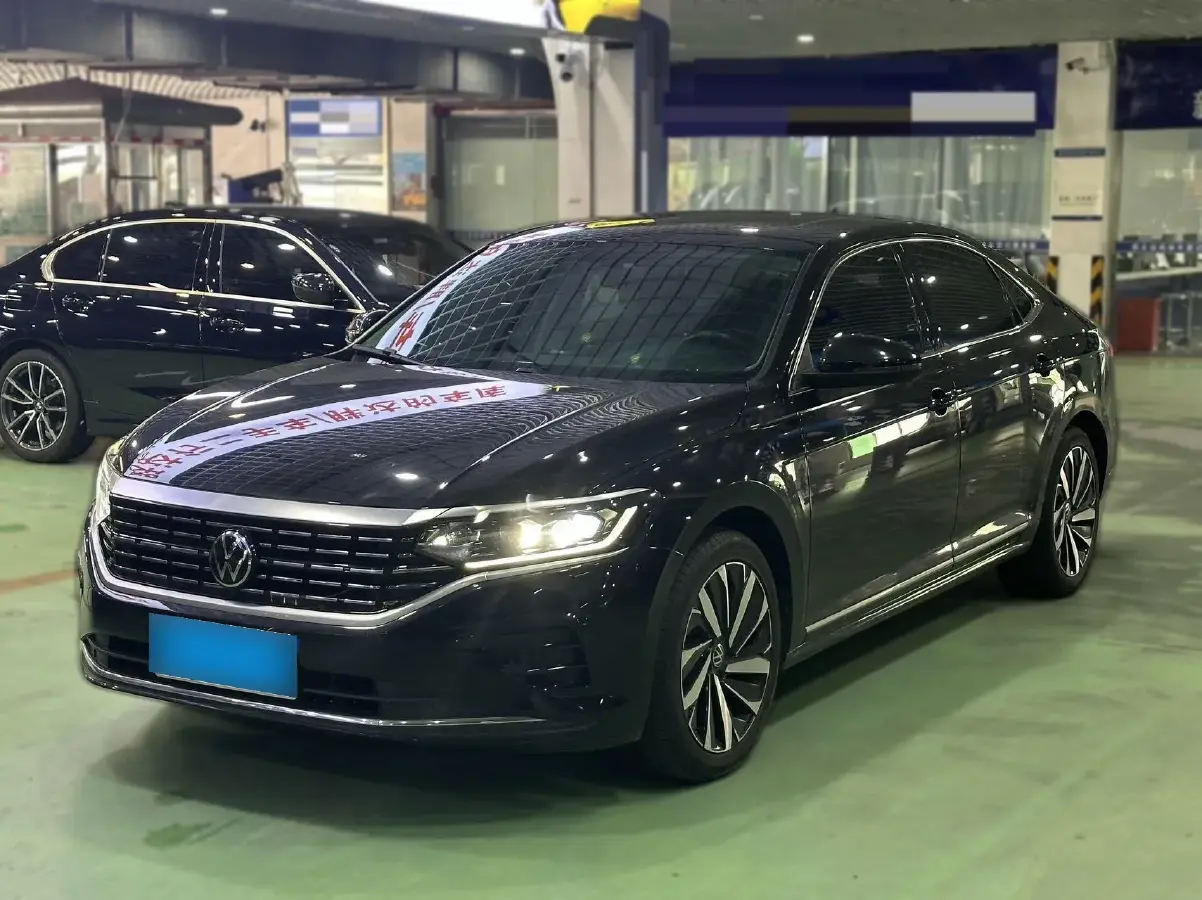 2022 Volkswagen Passat 2.0T 186HP L4 7DCT