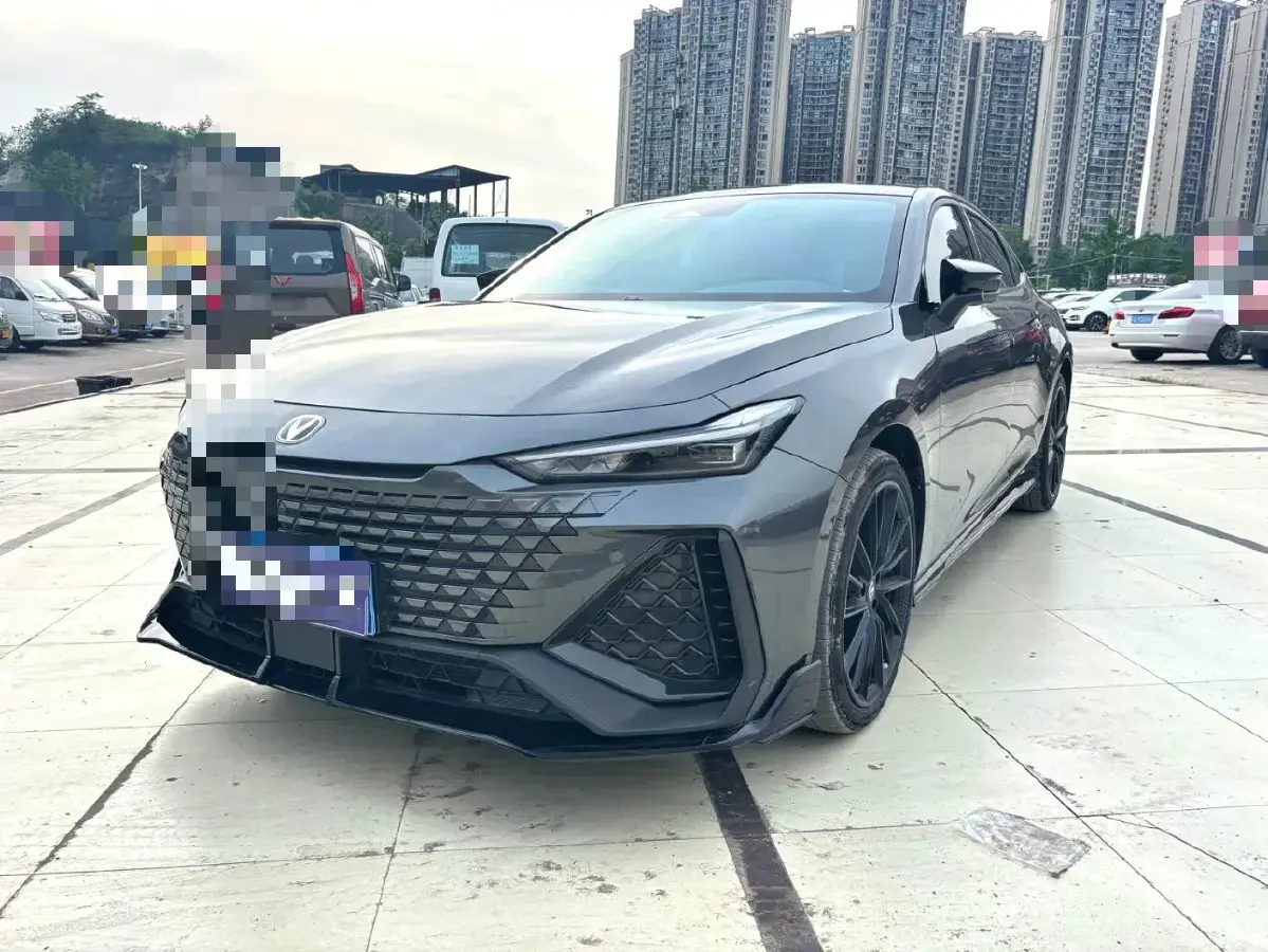 2024 ChangAn UNI-V 2.0T 233HP L4 8AT