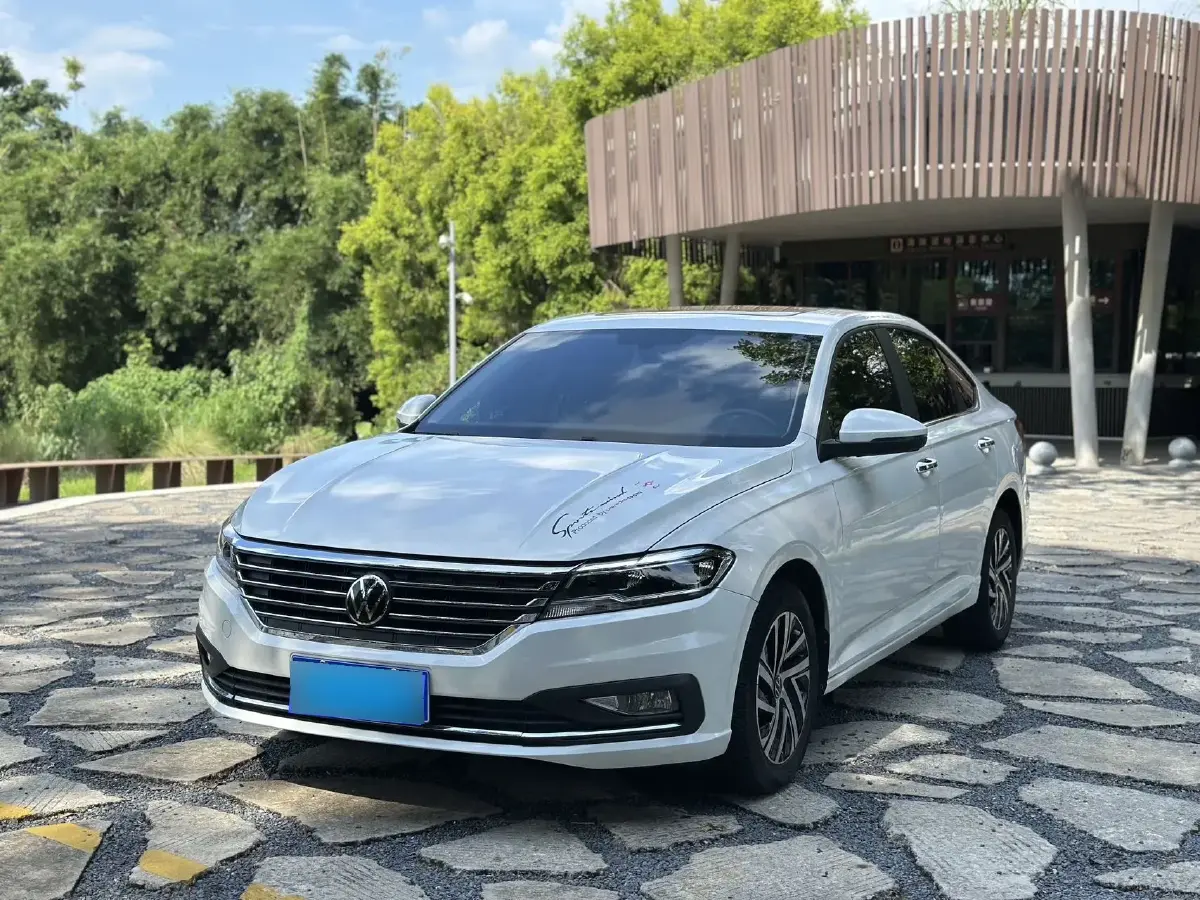 2022 Volkswagen Lavida 1.5L 113HP L4 6AT