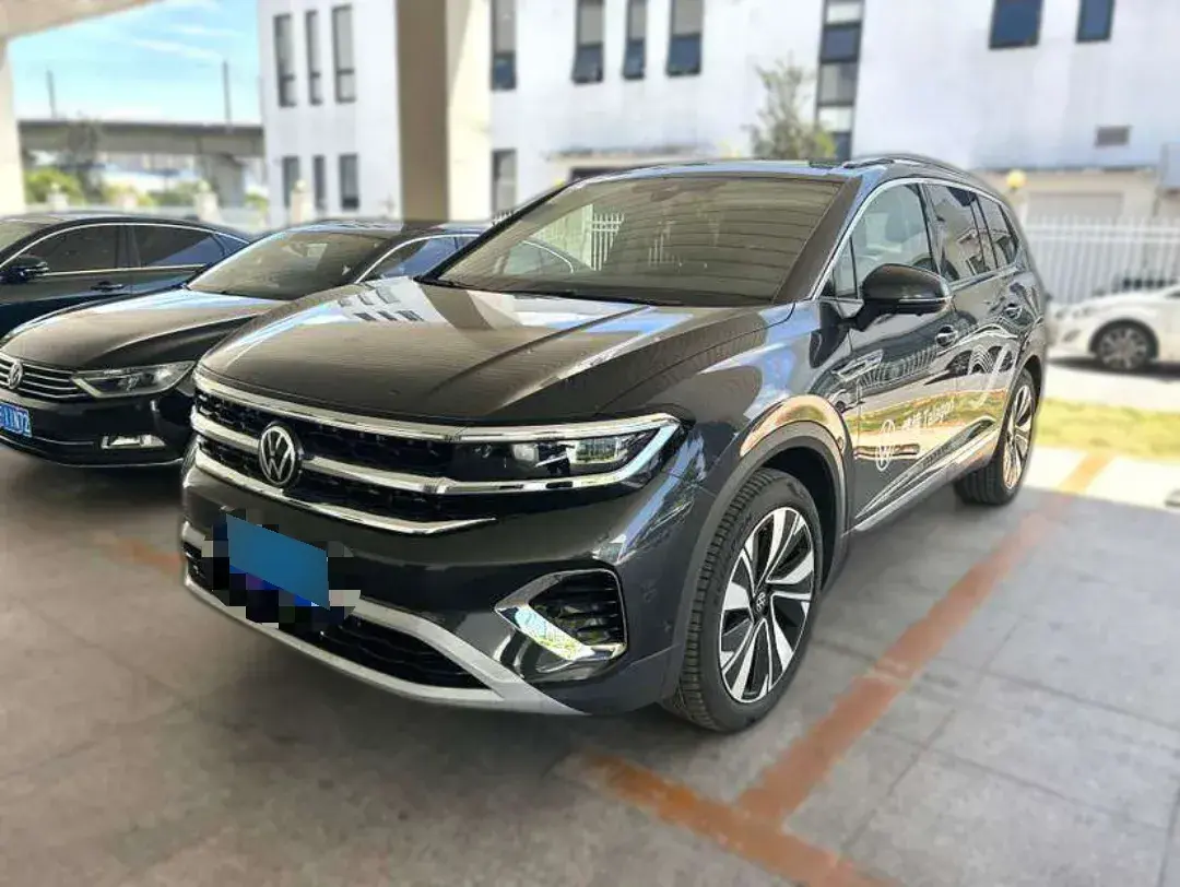 2023 Volkswagen Talagon 2.0T 220HP L4 7DCT