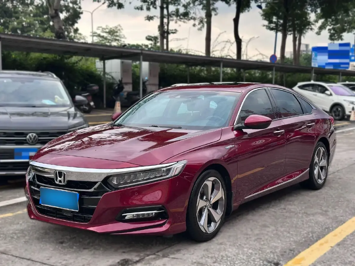 2018 Honda Accord 2.0L 146HP L4 E-CVT Hybrid