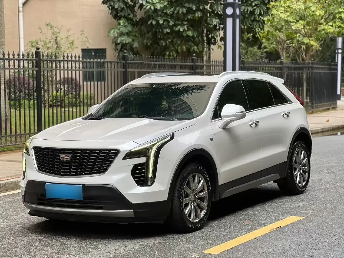 2021 Cadillac XT4 2.0T 237HP L4 9AT