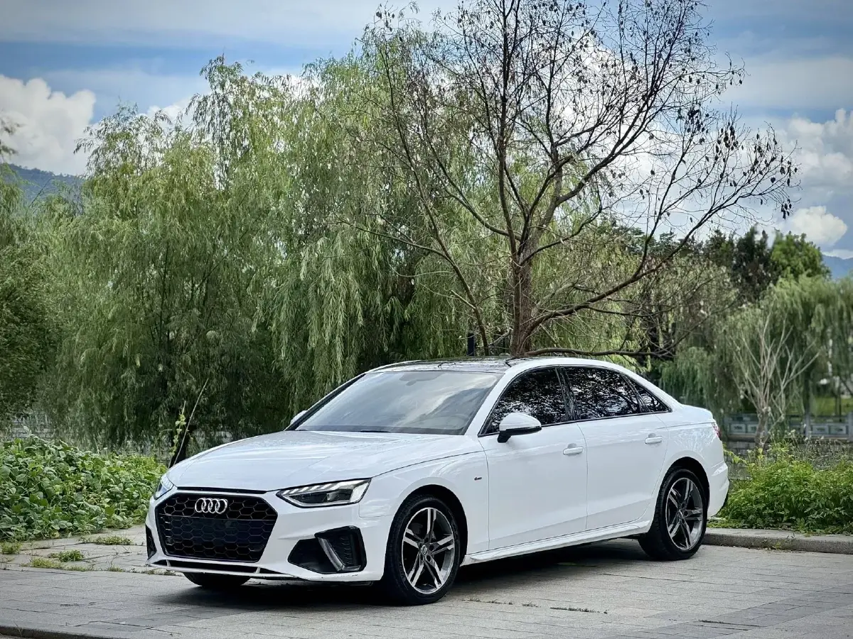 2020 Audi A4L 2.0T 150HP L4 7DCT