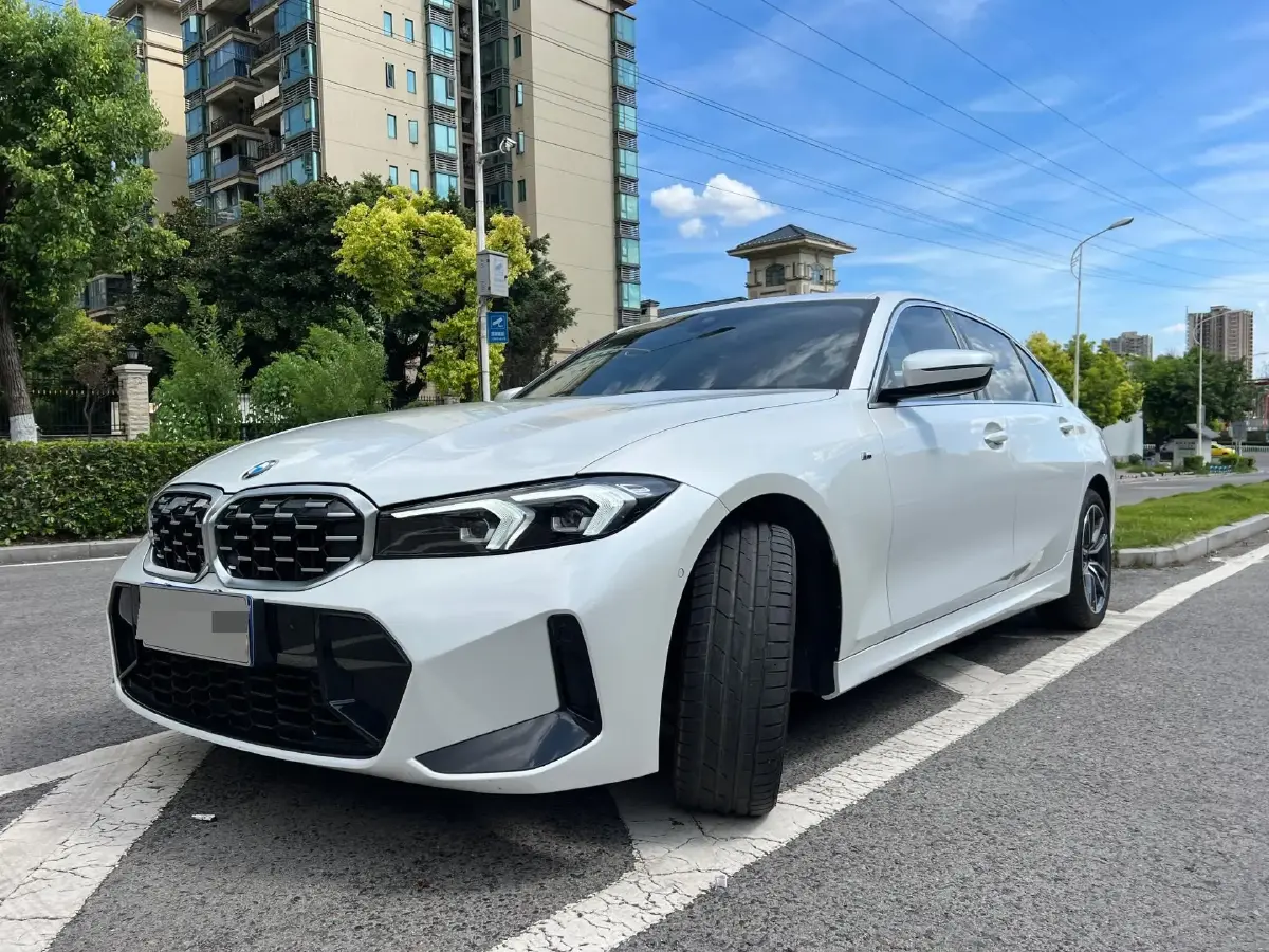 2023 BMW 3 Series 2.0T 184HP L4 8AT