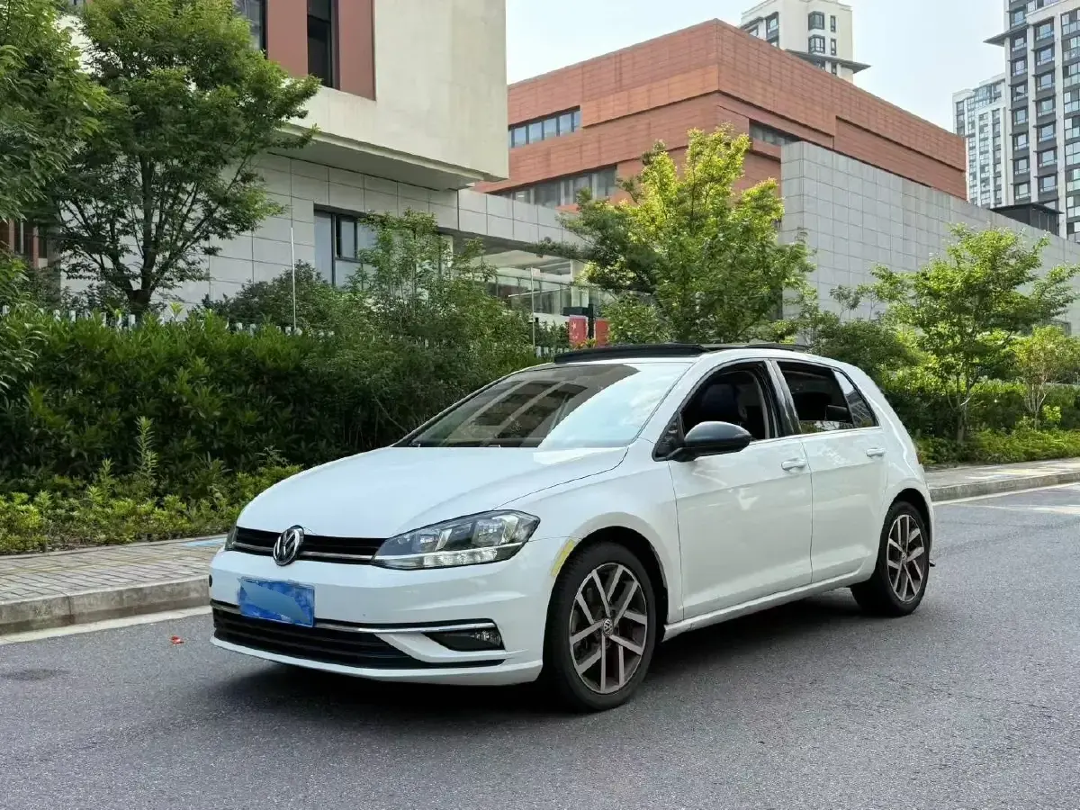 2020 Volkswagen Golf 1.4T 150HP L4 7DCT