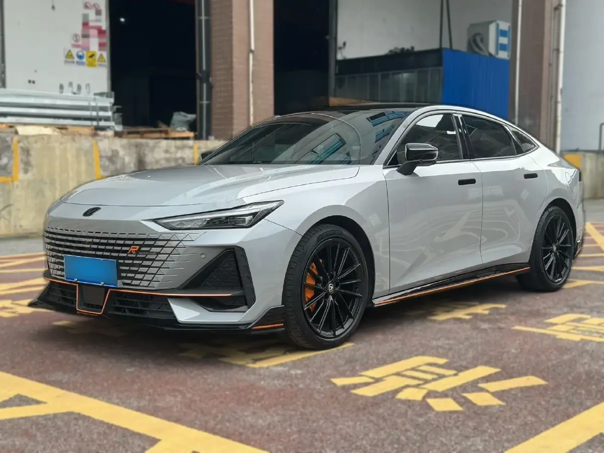 2022 ChangAn UNI-V 1.5T 188HP L4 7DCT