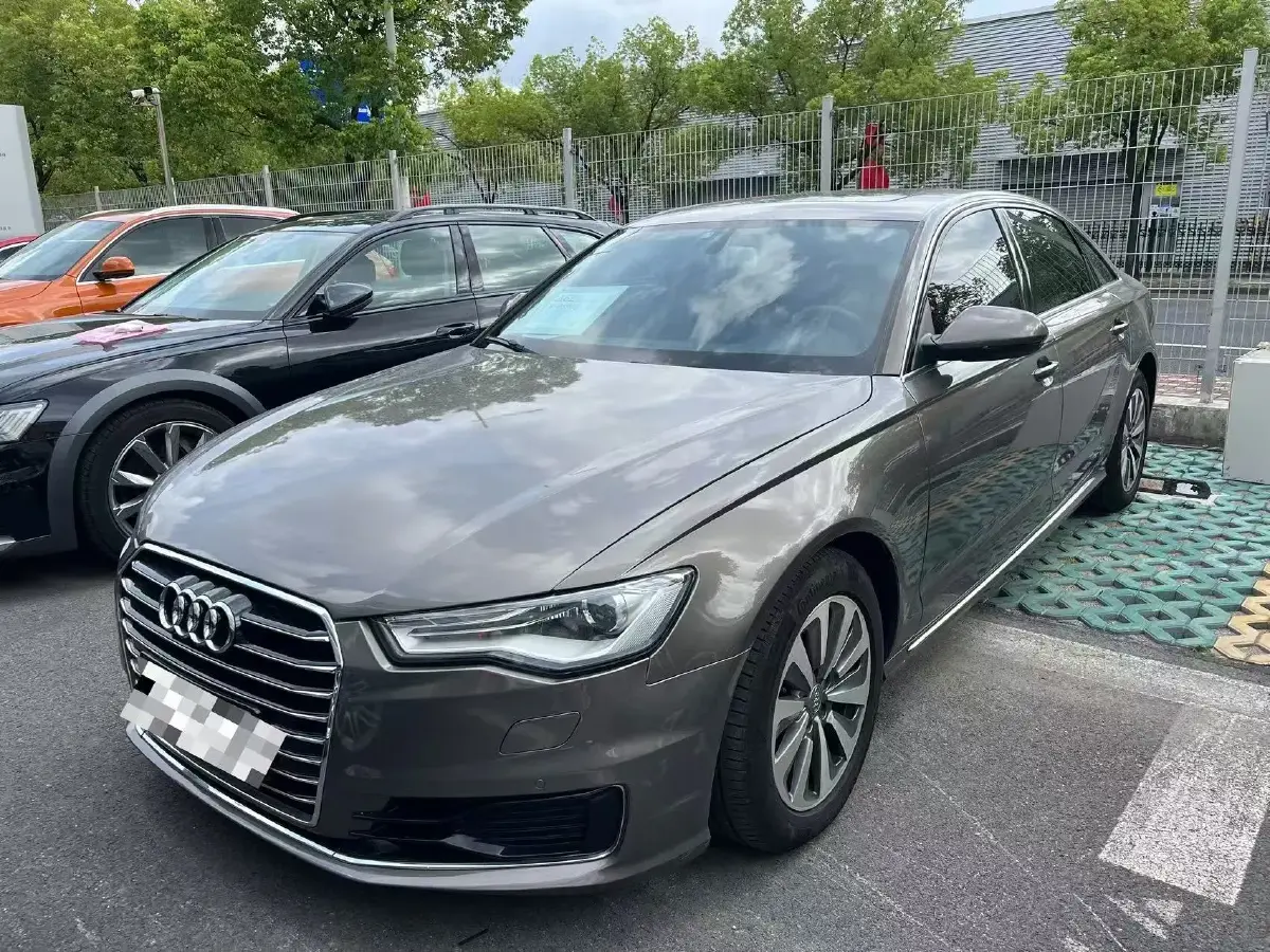 2017 Audi A6L 1.8T 190HP L4 7DCT