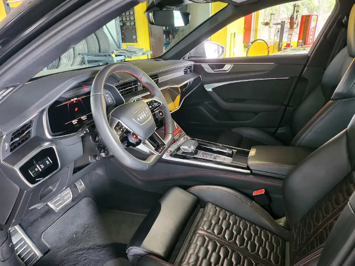 2021 Audi RS 6 4.0T 600HP V8 8AT,autocango,china used car exporter,china ev exporter,chinese used car exporter,chinese used ev exporter