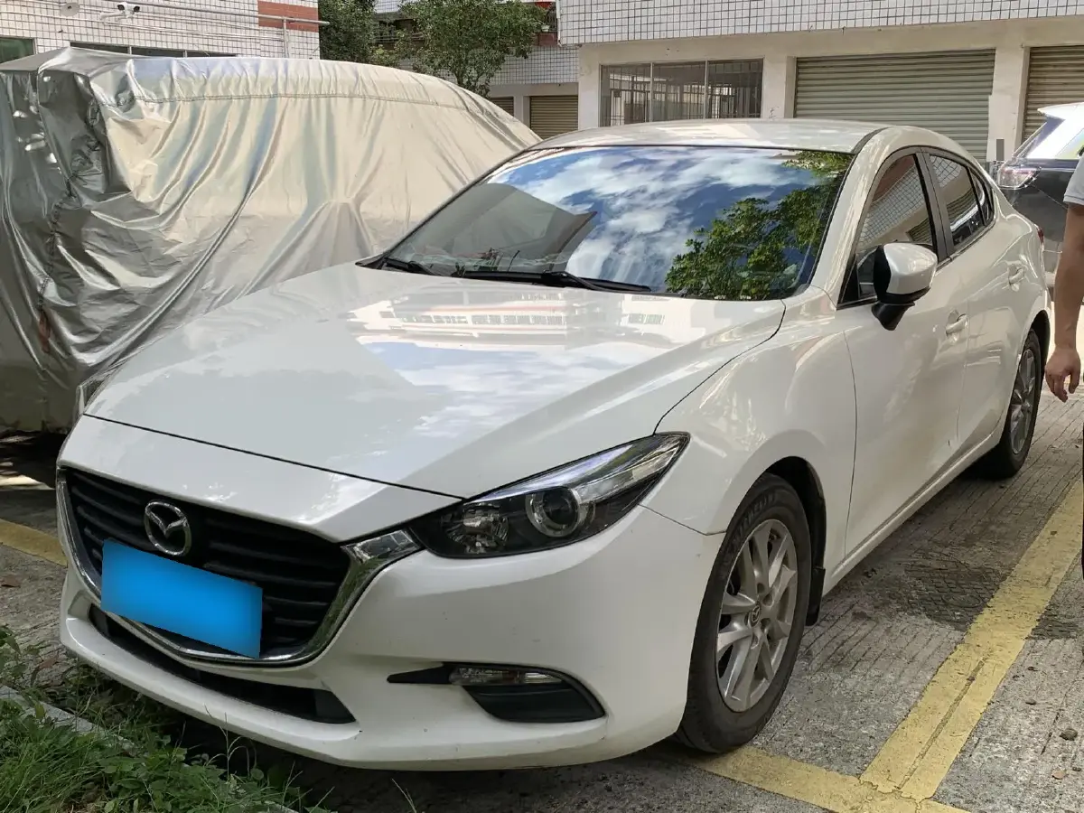2017 Mazda 3 Axela 1.5L 117HP L4 6MT