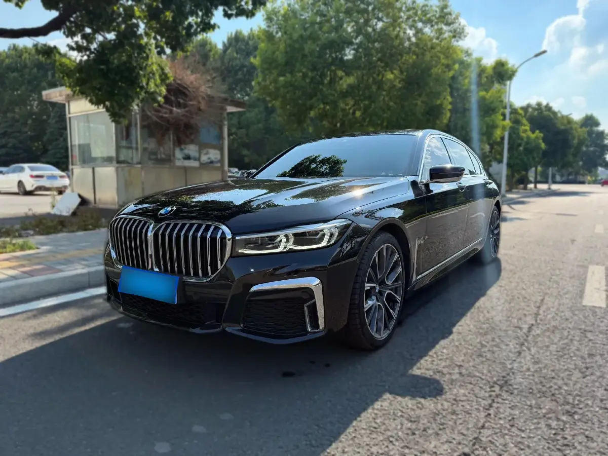 2021 BMW 7 Series 3.0T 340HP L6 8AT