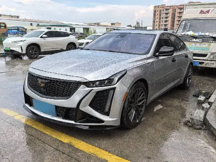 2021 Cadillac CT5 2.0T 237HP L4 10AT