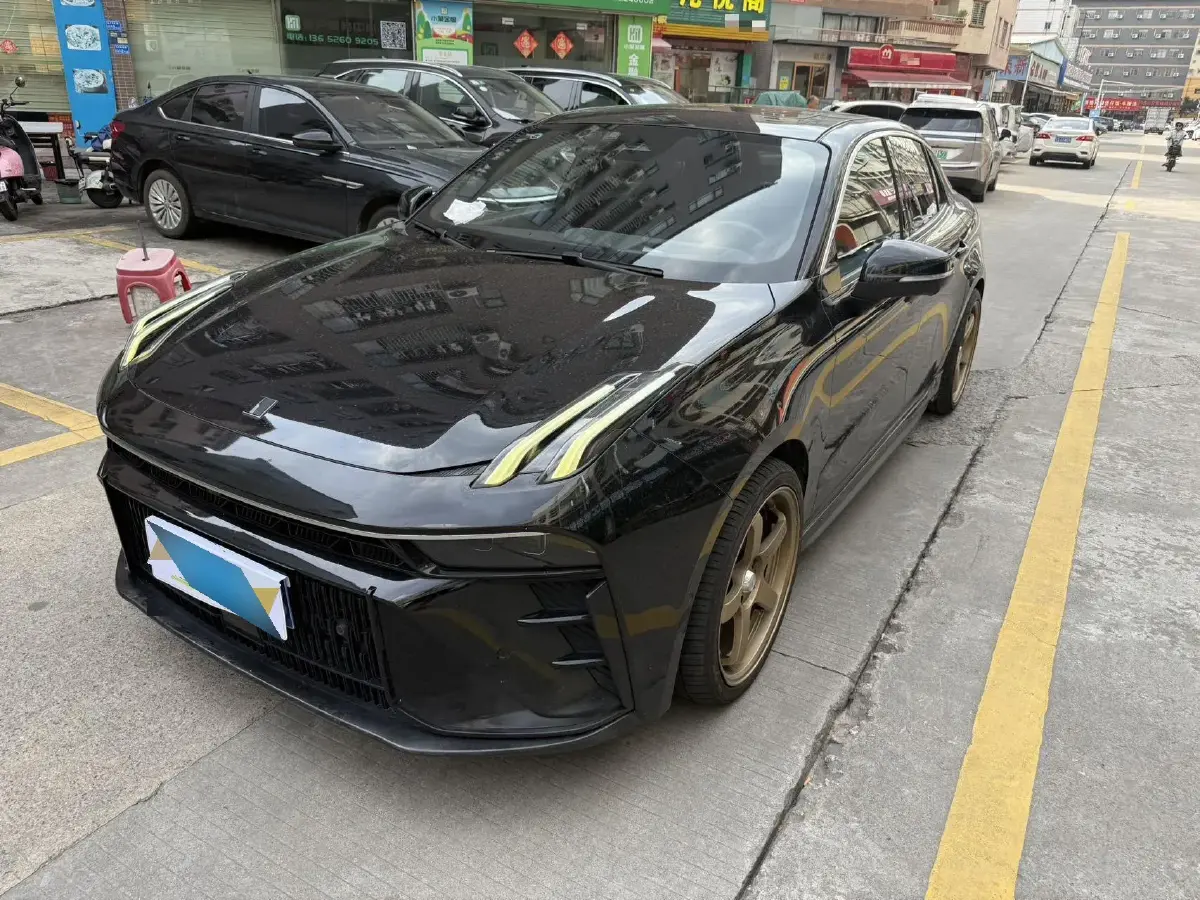 2023 LYNK&CO 03 2.0T 254HP L4 7DCT