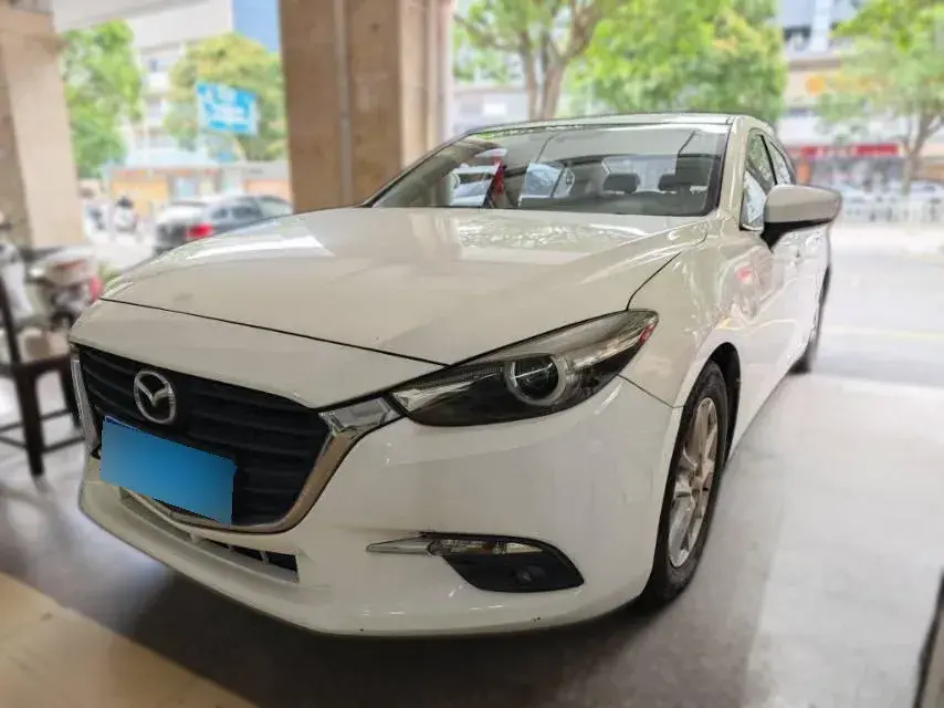 2017 Mazda 3 Axela 1.5L 117HP L4 6AT