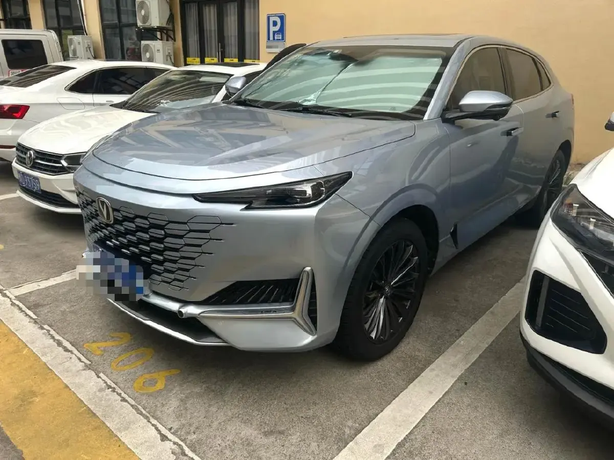 2021 ChangAn UNI-K 2.0T 233HP L4 8AT