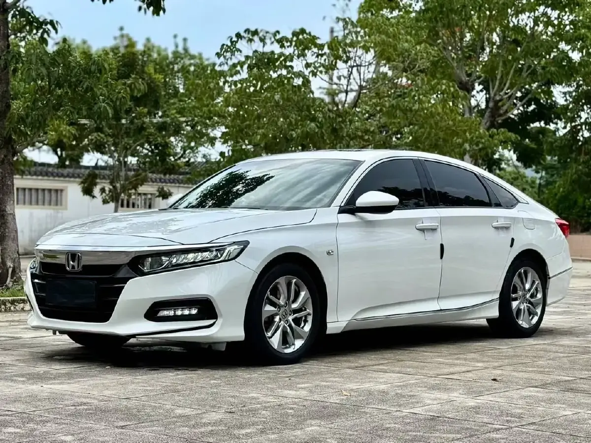 2018 Honda Accord 1.5T 177HP L4 CVT