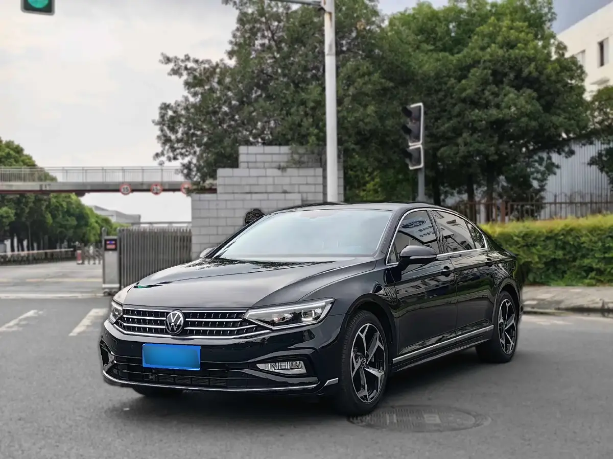 2023 Volkswagen Magotan 2.0T 186HP L4 7DCT