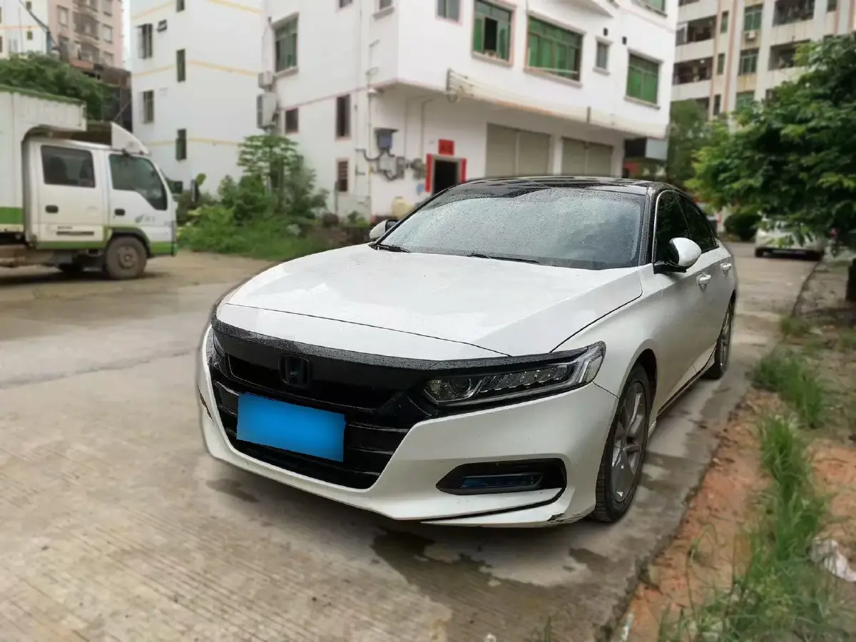 2018 Honda Accord 1.5T 194HP L4 CVT