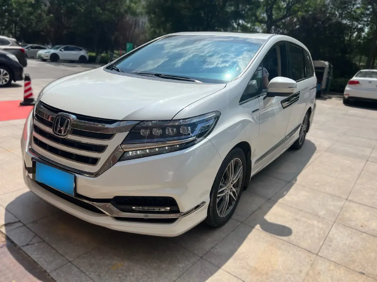 2019 Honda Elysioin 2.0L 146HP L4 E-CVT Hybrid 2019 Honda Elysioin 2.0L 146HP L4 E-CVT Hybrid