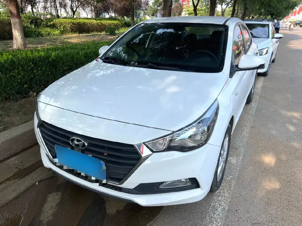 2016 Hyundai Verna 1.4L 100HP L4 6MT