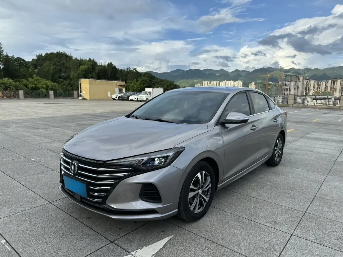 2022 ChangAn Eado 1.6L 128HP L4 5MT 2022 ChangAn Eado 1.6L 128HP L4 5MT