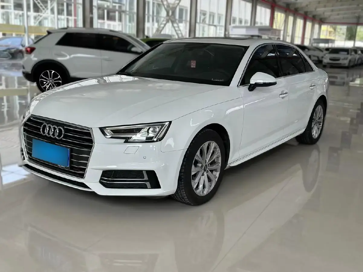 2019 Audi A4L 2.0T 190HP L4 7DCT