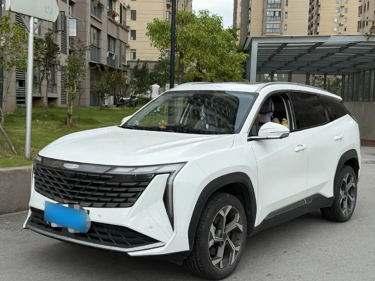 2023 Geely StarRay 1.5T 181HP L4 7DCT