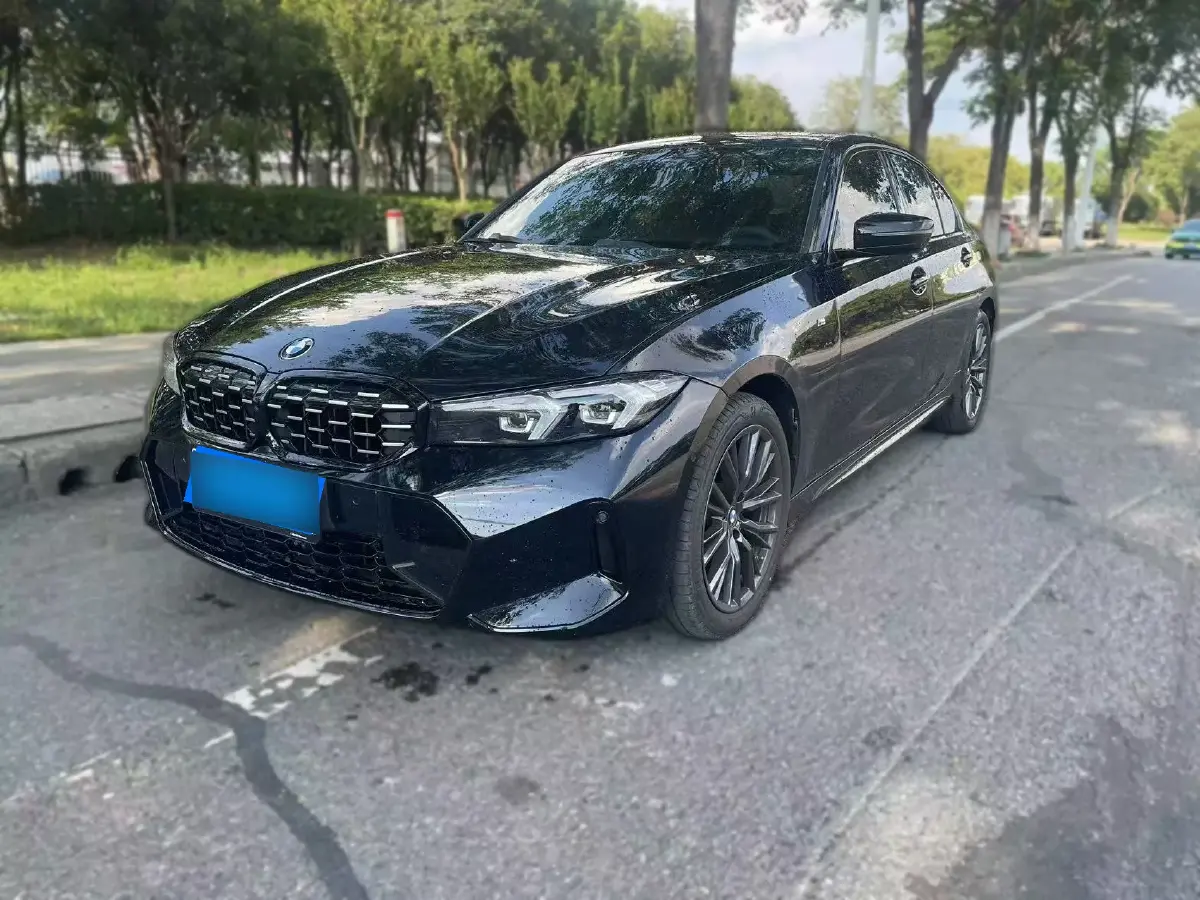 2024 BMW 3 Series 2.0T 184HP L4 8AT