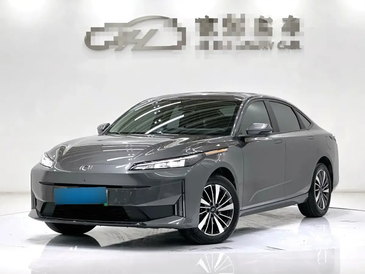 2024 ChangAn QiYuan A05 1.5L 110HP L4 E-CVT PHEV 18.99KWH