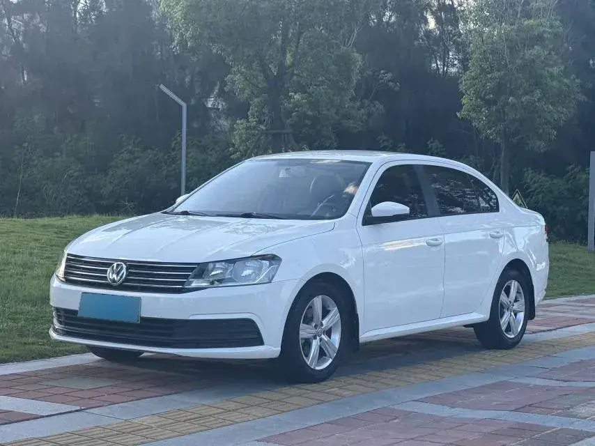 2017 Volkswagen Lavida 1.6L 110HP L4 6AT