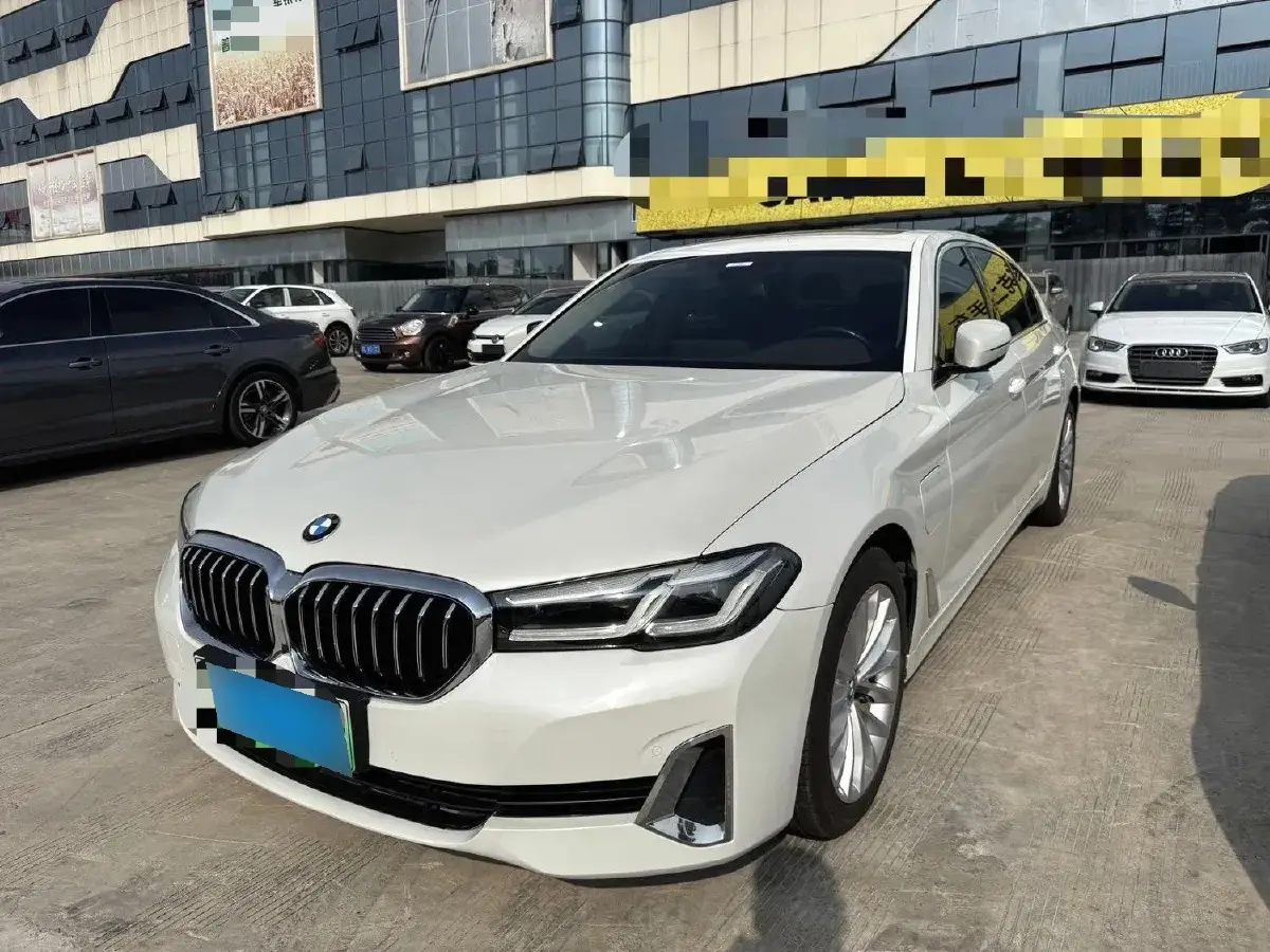 2021 BMW 5 Series 2.0T 184HP L4 8AT PHEV 17.7KWH