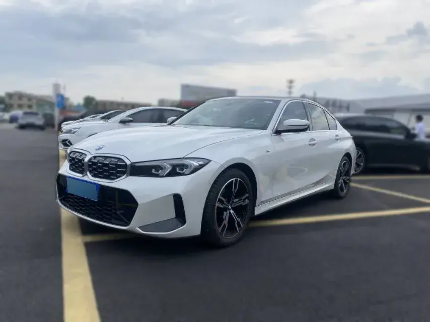 2023 BMW 3 Series 2.0T 184HP L4 8AT