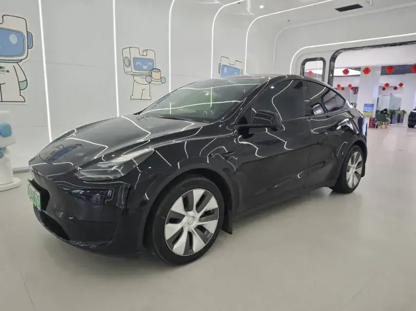 2022 Tesla Model Y BEV 60KWH