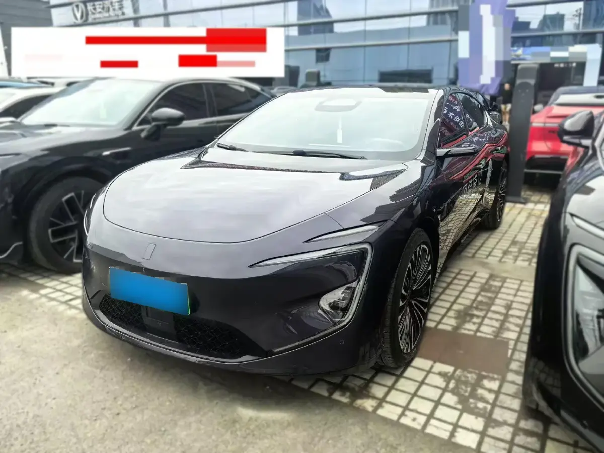 2025 Avatr 12 1.5T 156HP L4 REEV 39.05KWH