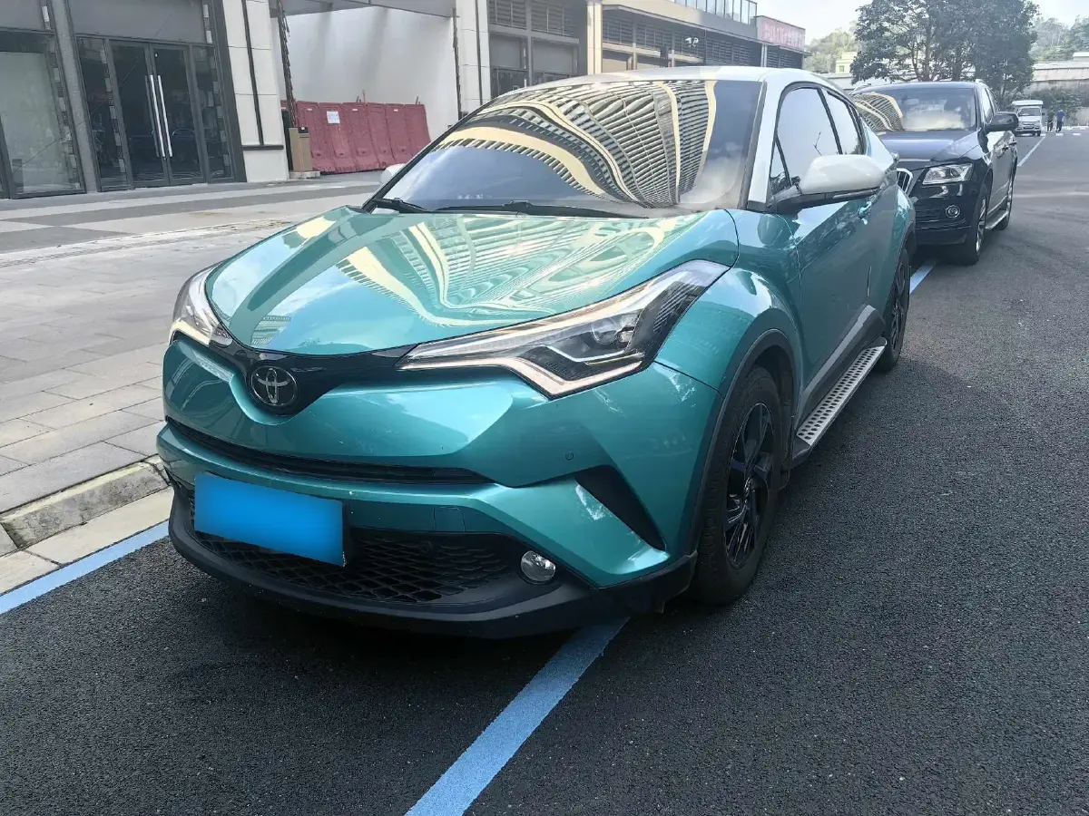 2018 Toyota C-HR 2.0L 171HP L4 CVT
