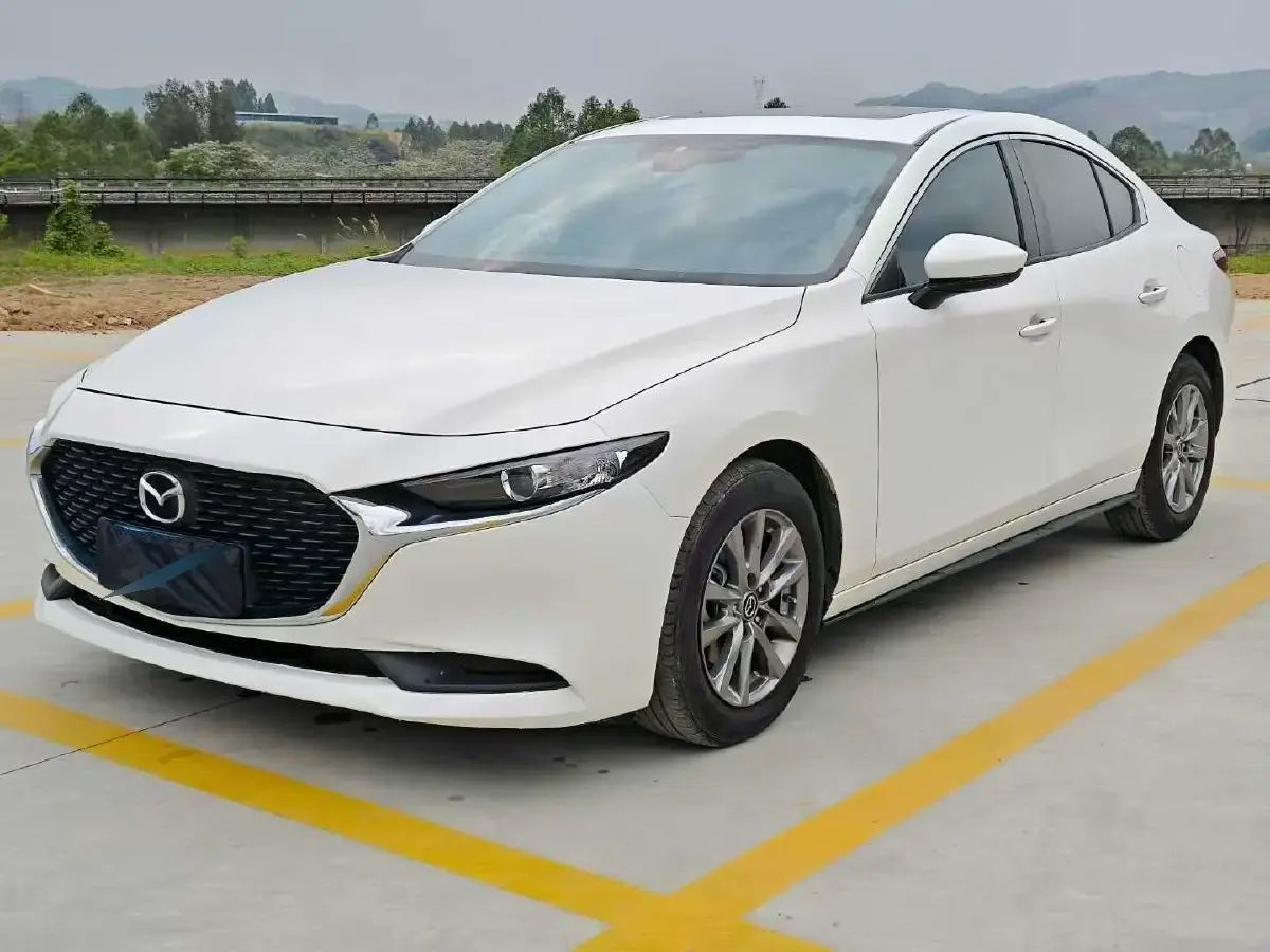 2021 Mazda 3 Axela 2.0L 158HP L4 6AT