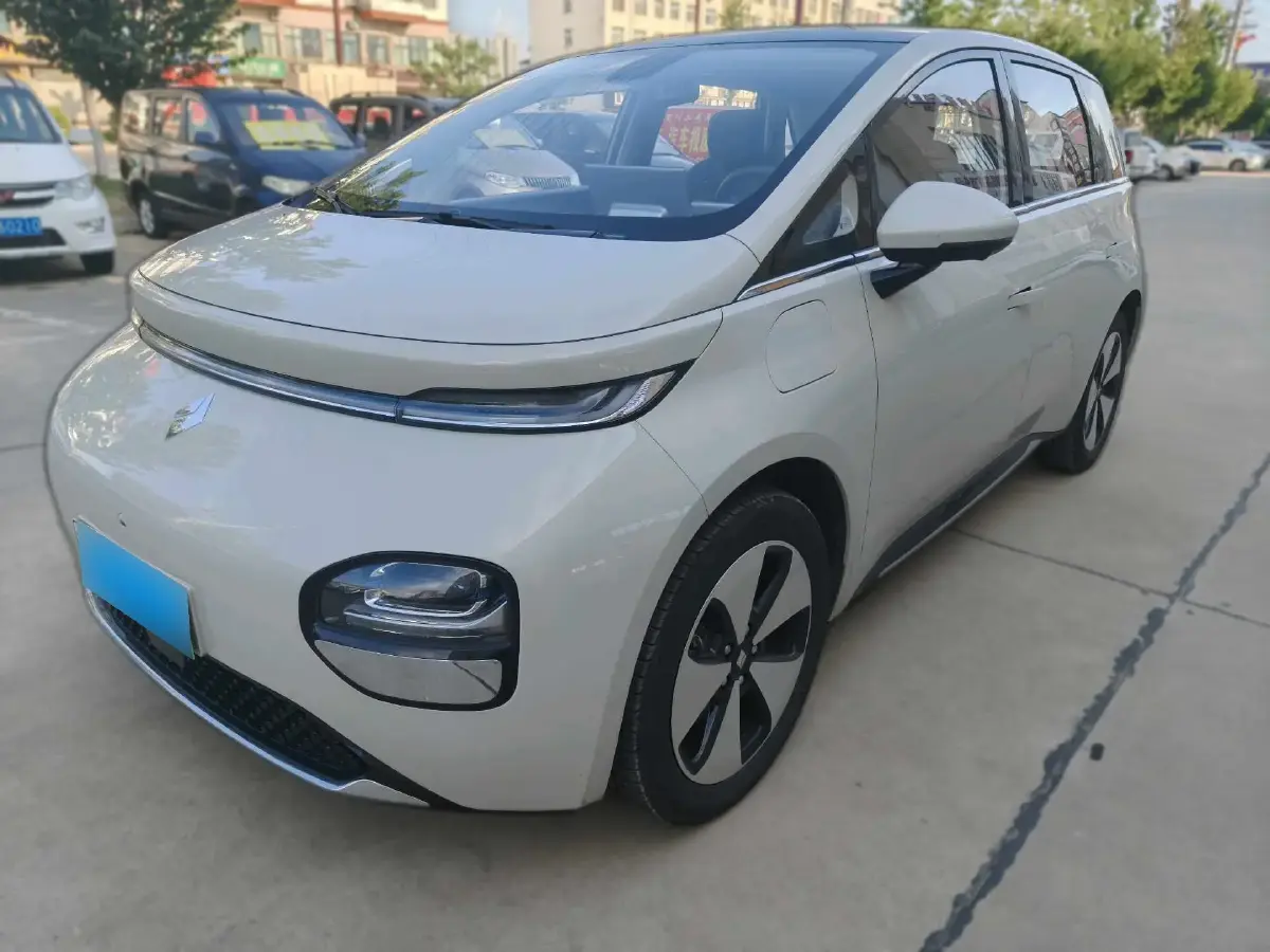2023 BaoJun Cloud BEV 50.6KWH
