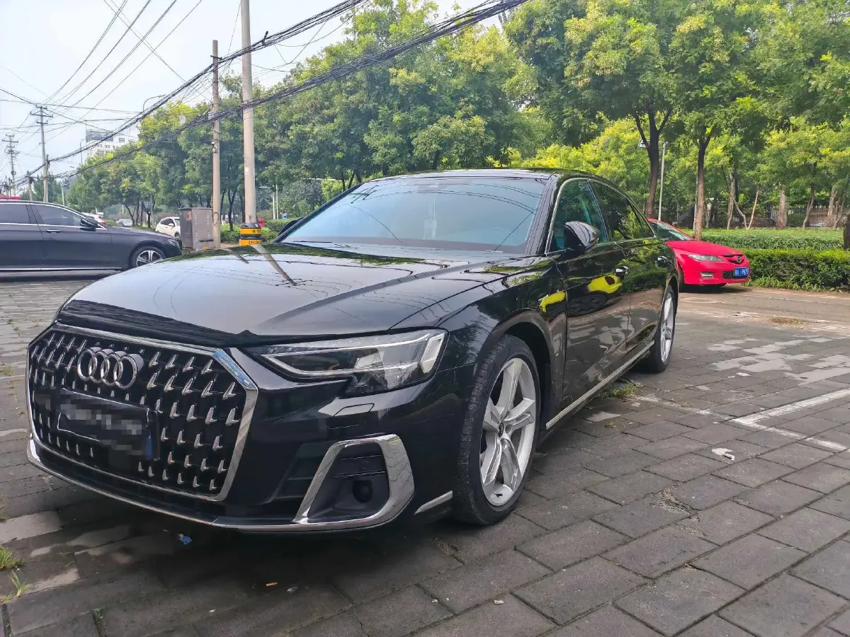 2024 Audi A8 3.0T 286HP V6 8AT
