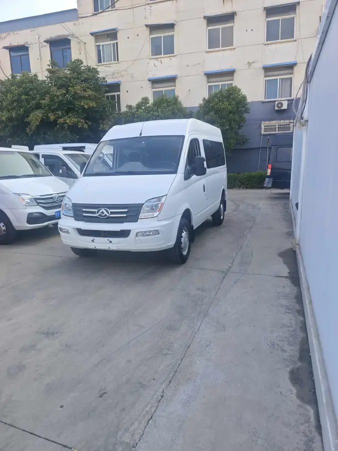 2021 MAXUS XinTu V80 2.0T 127HP L4 6MT