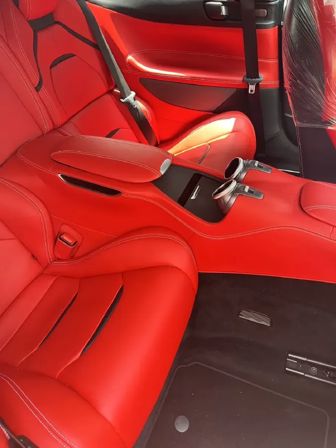 2017 Ferrari GTC4 Lusso 3.9T 609HP V8 7DCT,autocango,china used car exporter,china ev exporter,chinese used car exporter,chinese used ev exporter