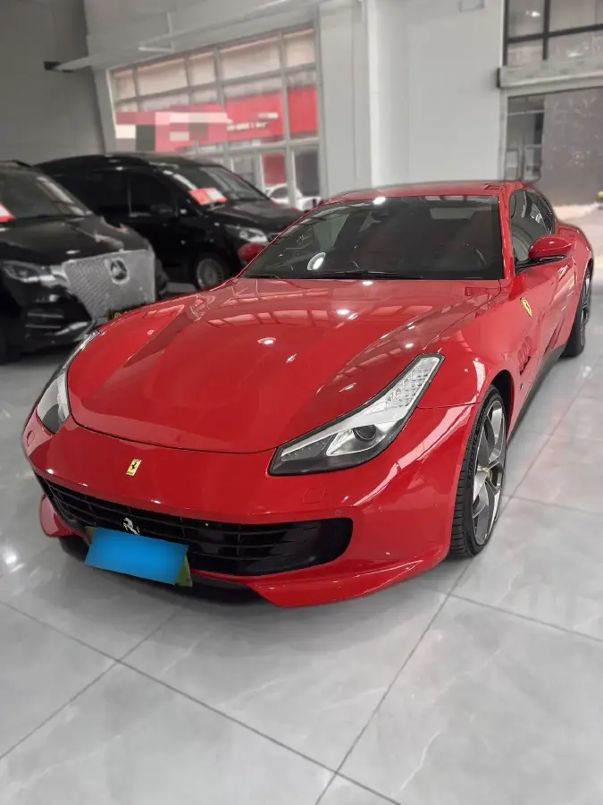 2017 Ferrari GTC4 Lusso 3.9T 609HP V8 7DCT