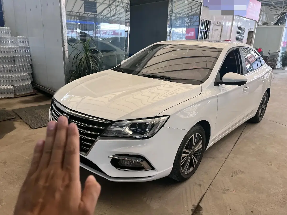 2019 Roewe i5 1.5L 120HP L4 CVT