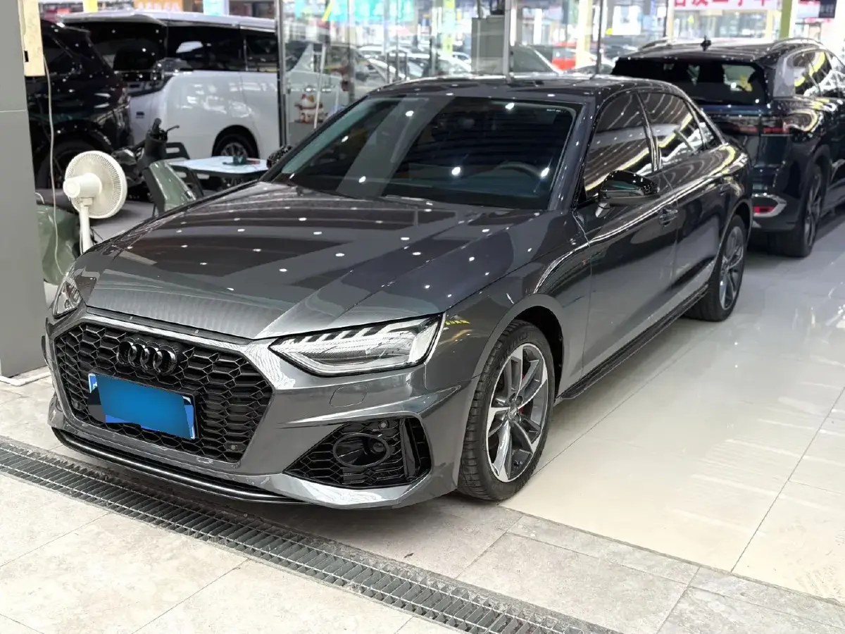 2020 Audi A4L 2.0T 150HP L4 7DCT