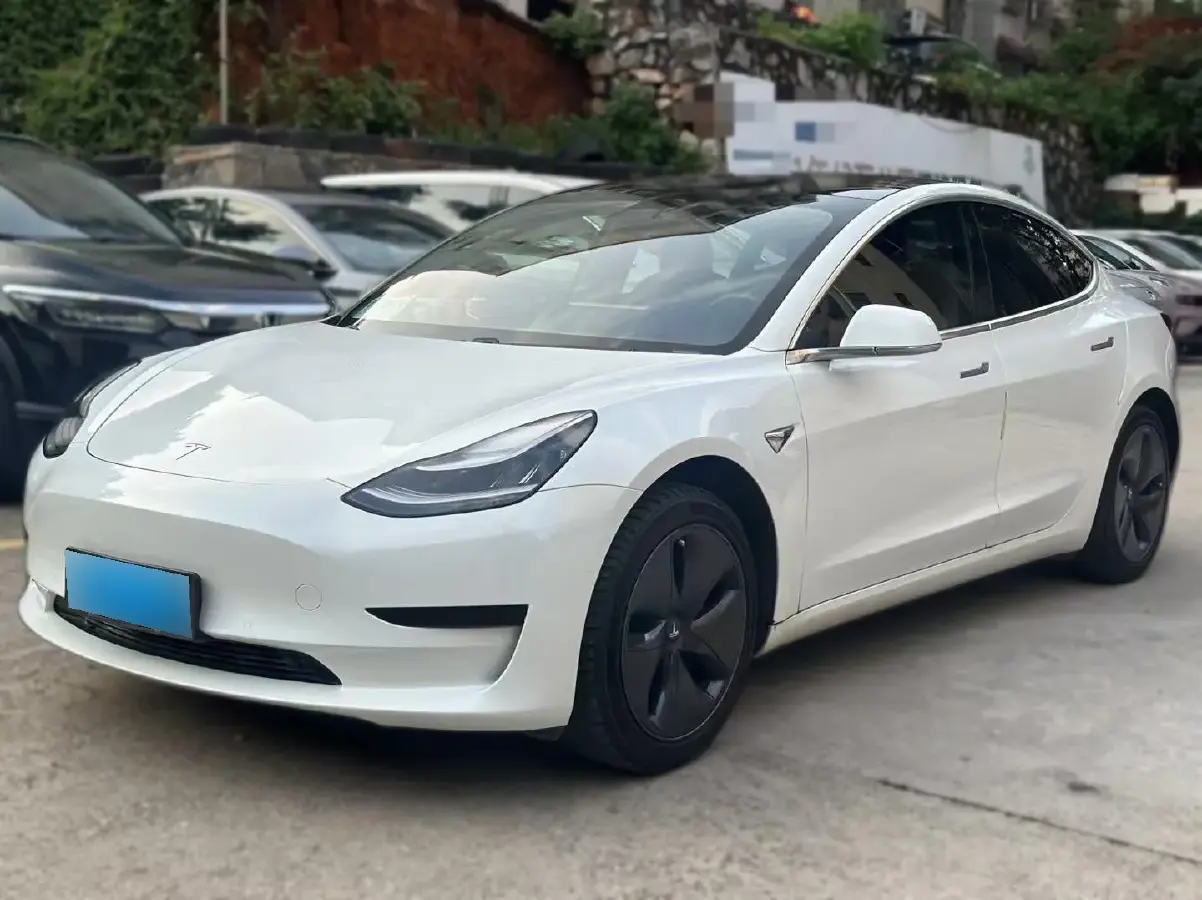 2019 Tesla Model 3 BEV 52KWH