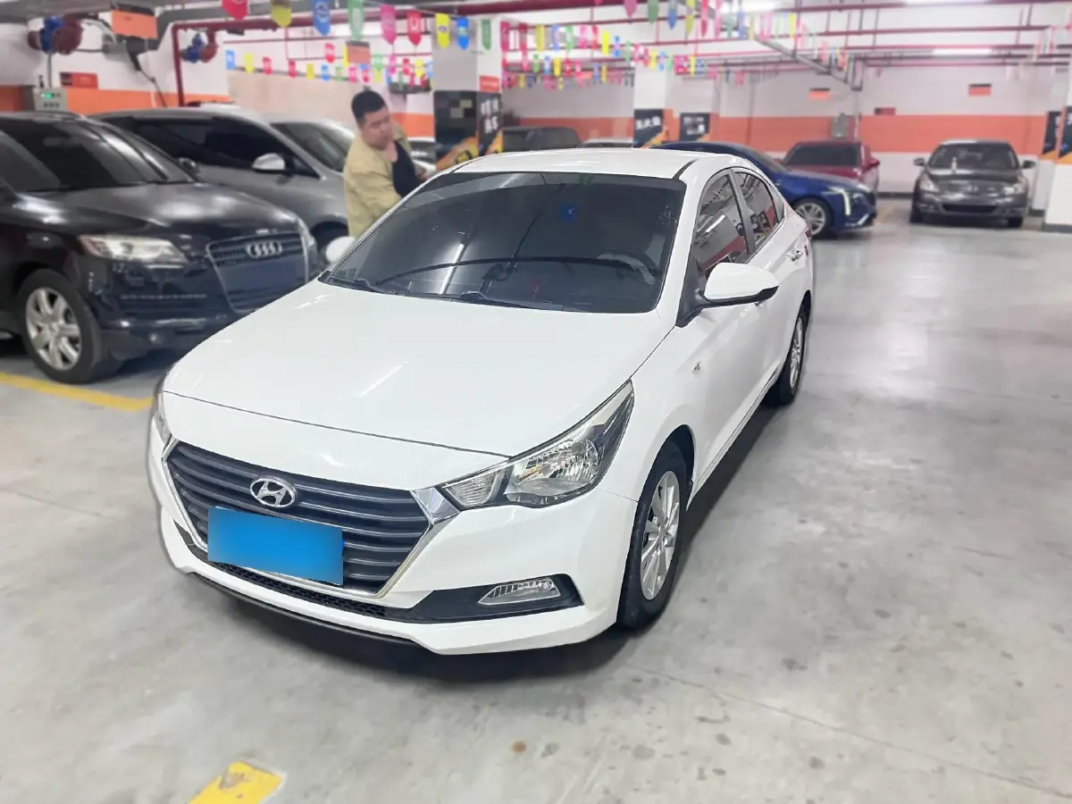 2016 Hyundai Verna 1.4L 100HP L4 6MT