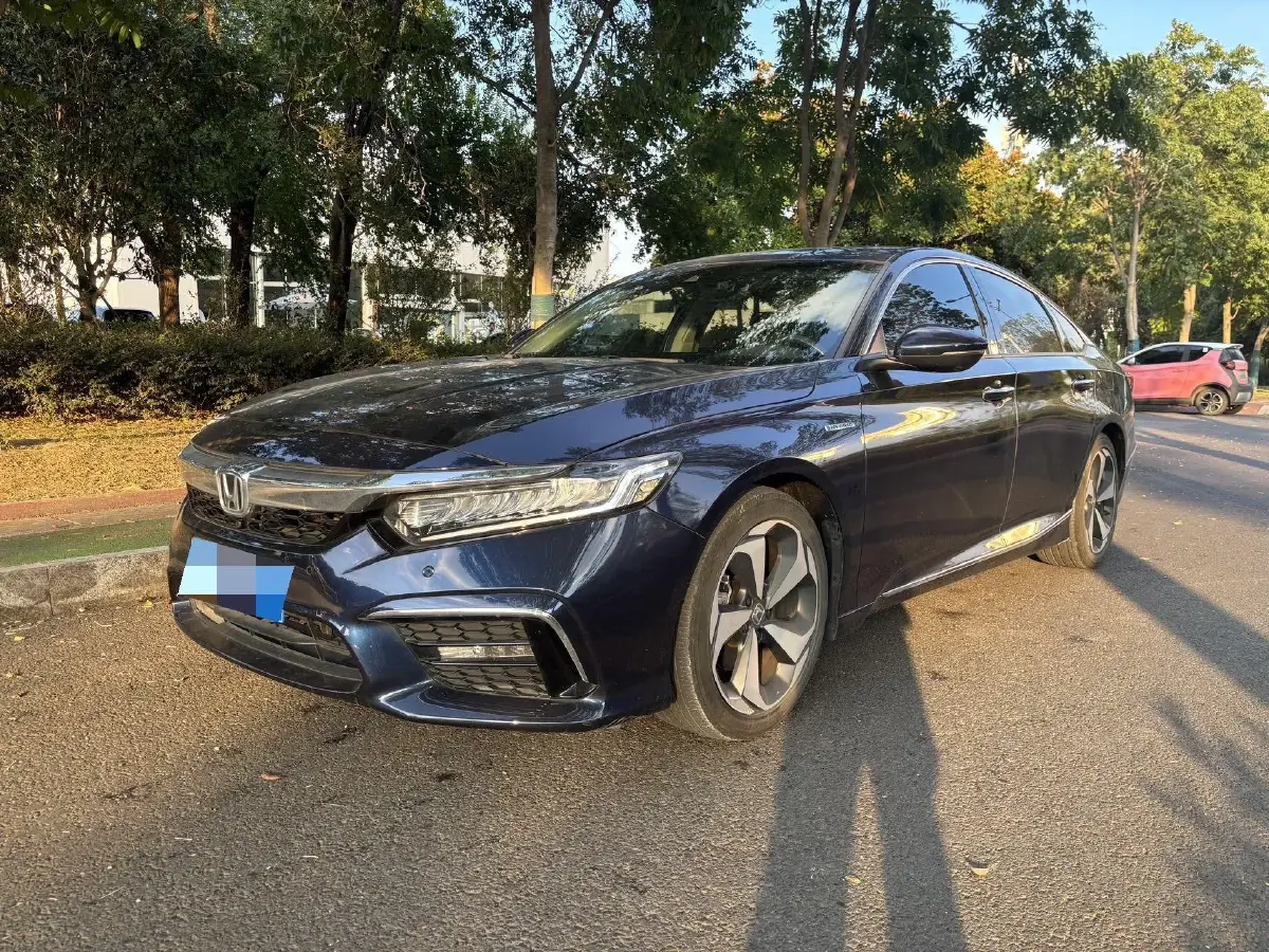 2019 Honda Inspire 2.0L 146HP L4 E-CVT Hybrid