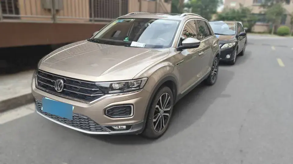 2019 Volkswagen T-Roc 1.4T 150HP L4 7DCT