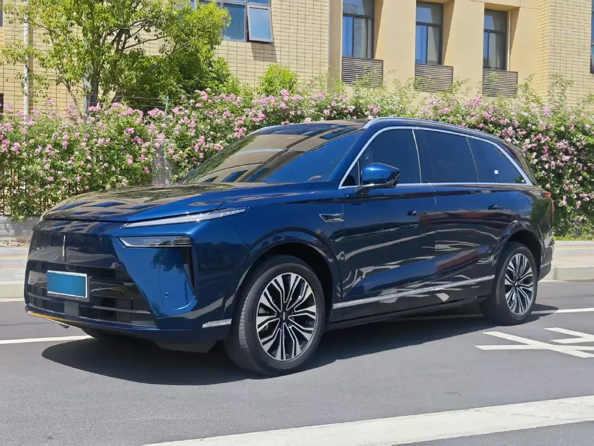 2025 WEY BlueMountain 1.5T 170HP L4 4DHT PHEV 44.5KWH