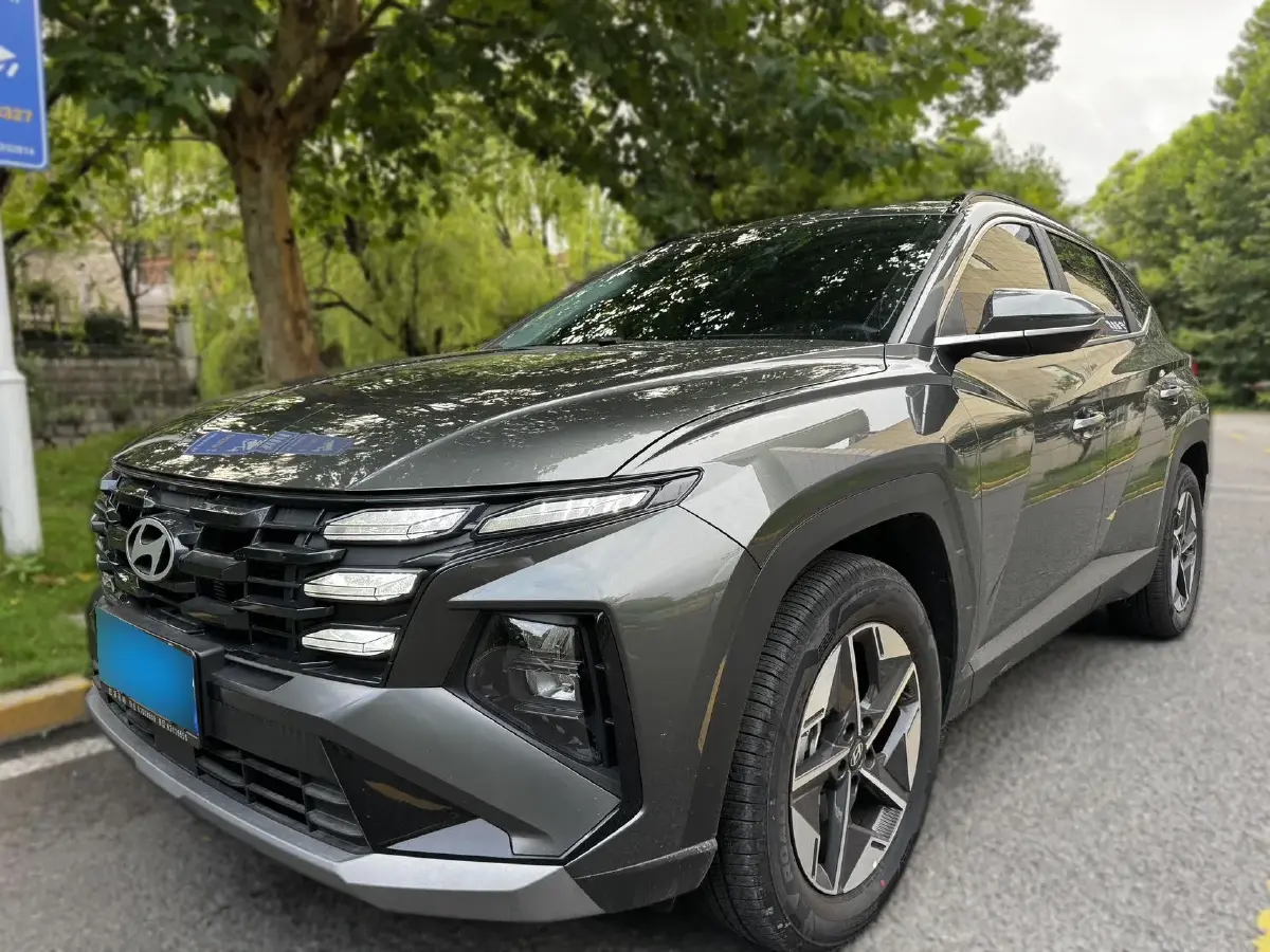 2025 Hyundai Tucson 1.5T 200HP L4 8AT